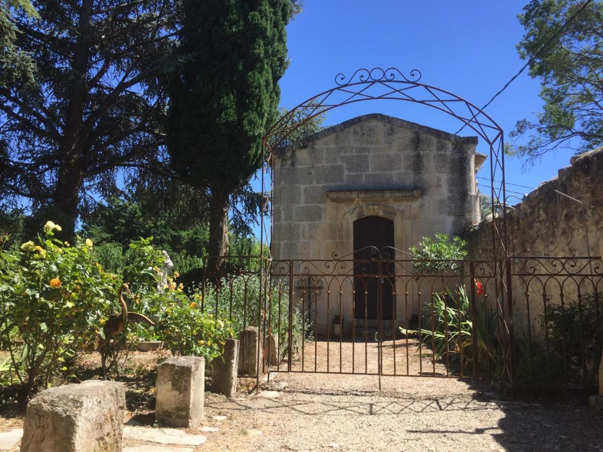 Mas De La Chapelle Sainte-Elisabeth Villa Tarascon Dış mekan fotoğraf