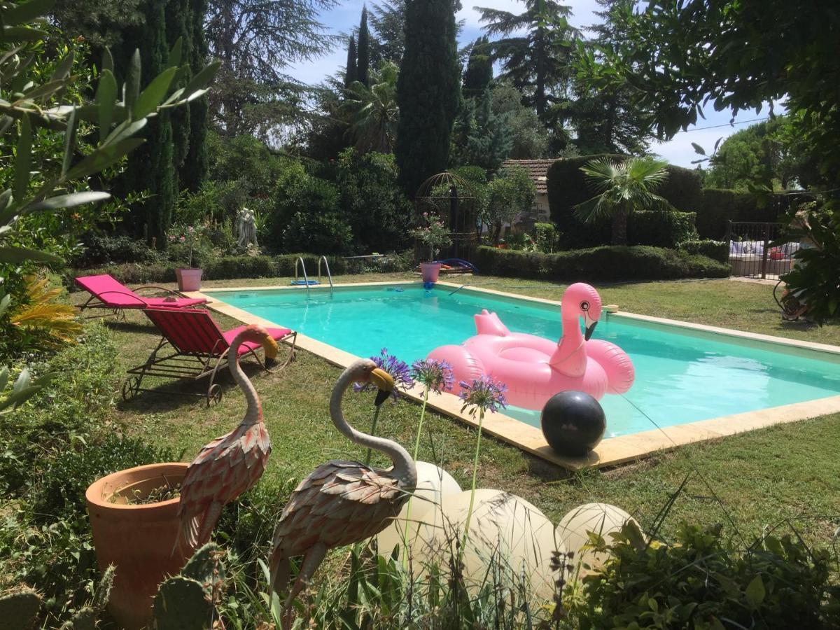 Mas De La Chapelle Sainte-Elisabeth Villa Tarascon Dış mekan fotoğraf