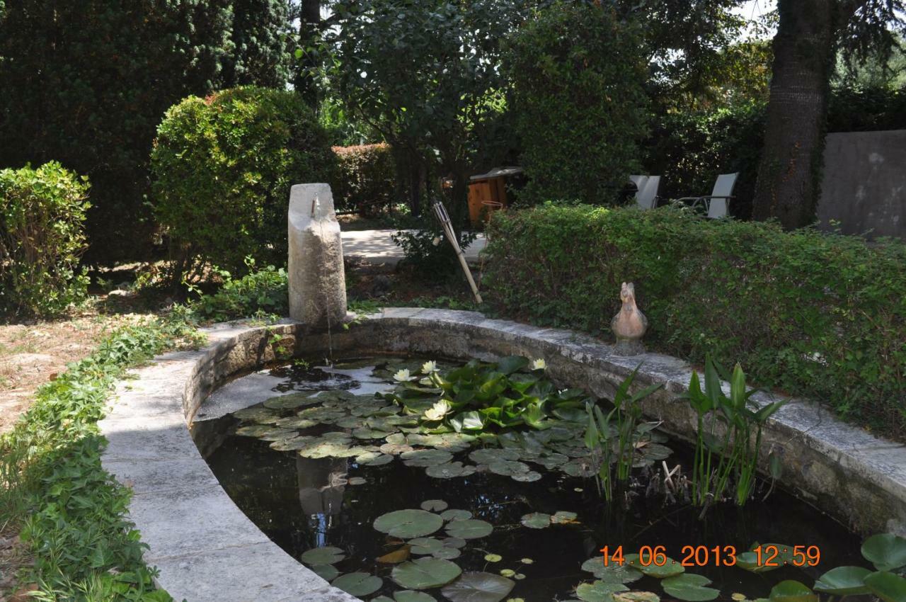Mas De La Chapelle Sainte-Elisabeth Villa Tarascon Dış mekan fotoğraf