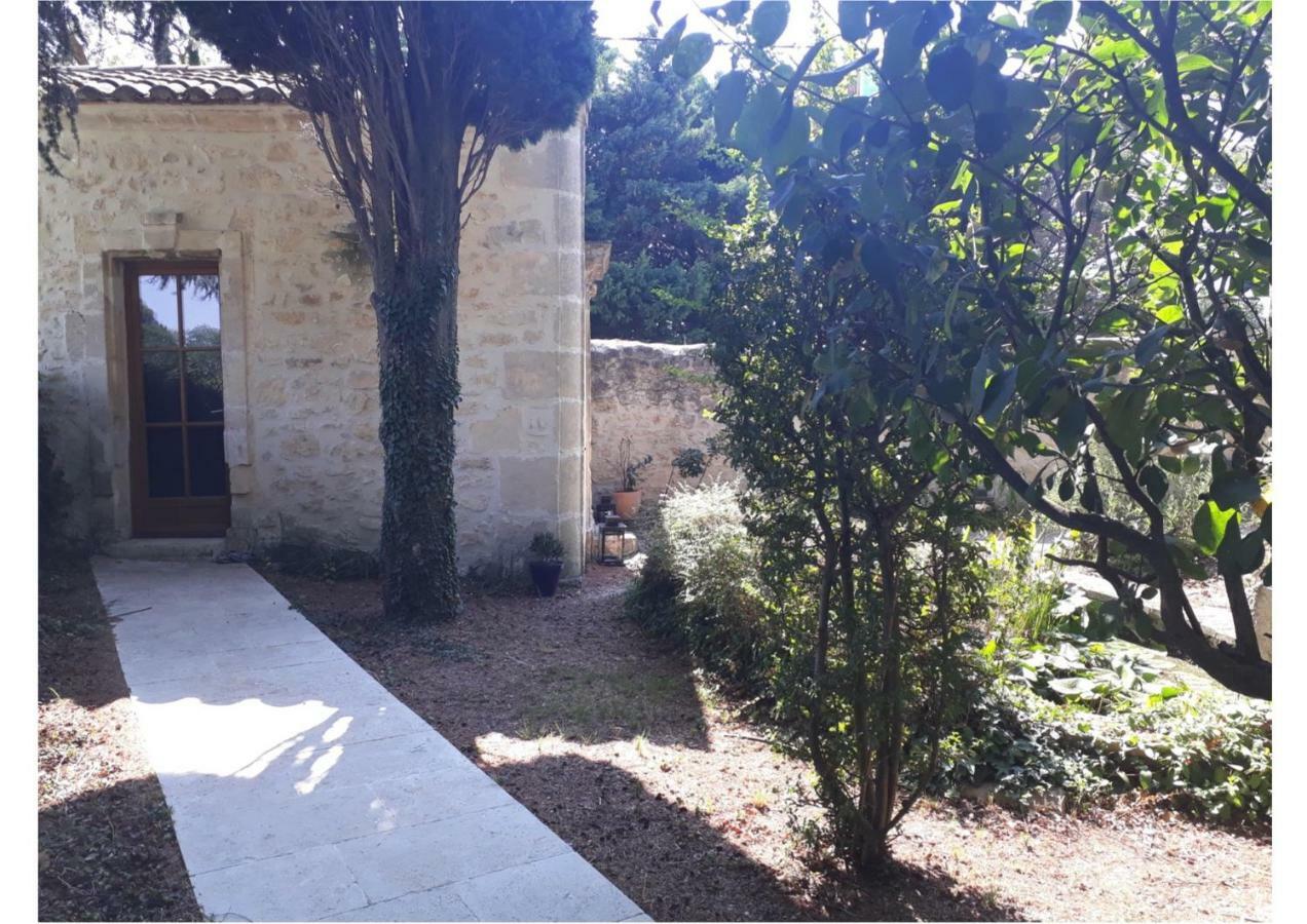 Mas De La Chapelle Sainte-Elisabeth Villa Tarascon Dış mekan fotoğraf